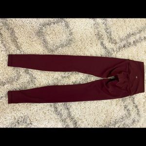 LuLu Lemon SZ 2 Maroon